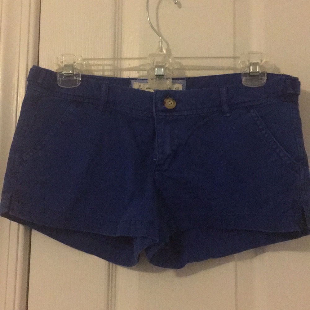 Abercrombie & Fitch royal blue shorts